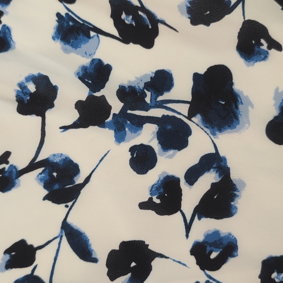 Elizabeth & James Blue & White Floral Sleeveless Maxi Dress Size Med - Picture 4 of 14